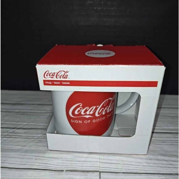 Coca Cola Coke SIGN OF GOOD TASTE Collectible Coffee Mug Cup Gibson 2011 - Picture 3 of 8